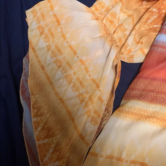 Orange bell sleeve top - Picture 4 of 4